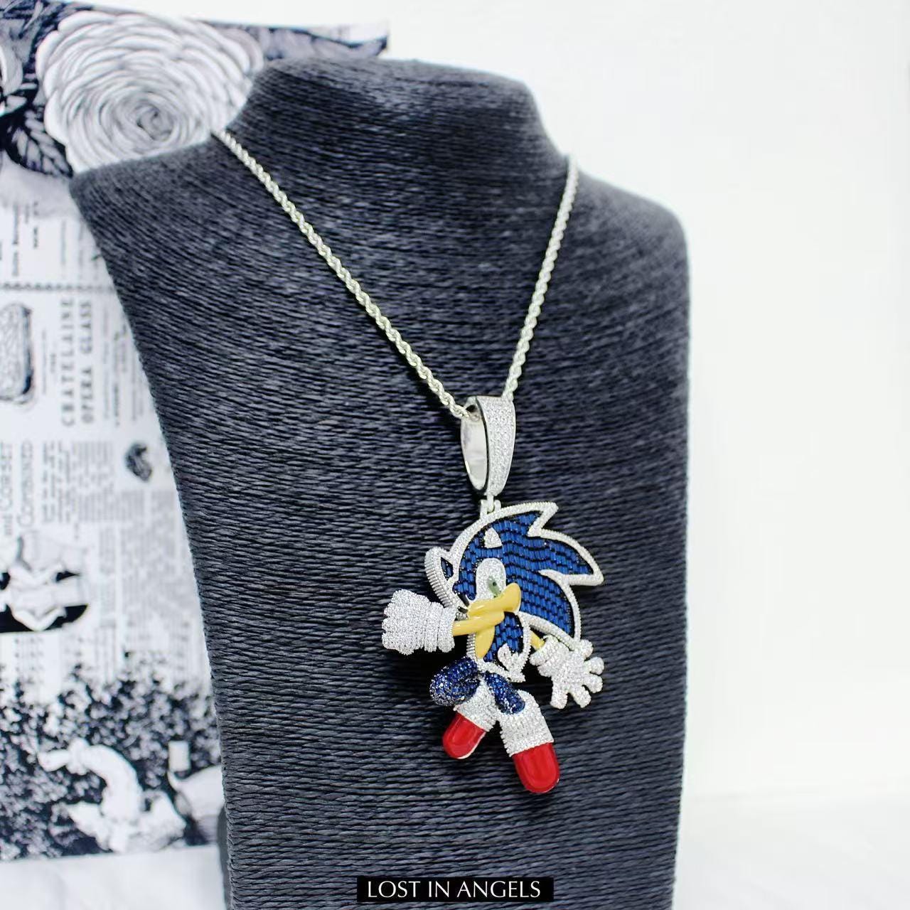 Iced Out Sonic Pendant: CZ Bling Hip-Hop Jewelry with Cuban Chain